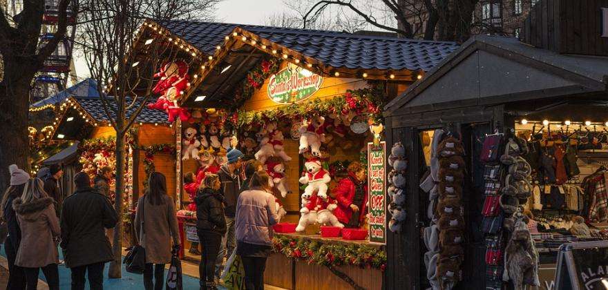 A living tradition; the Christmas markets of Paris