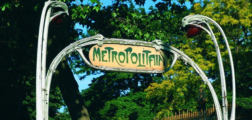 Discover the secrets of the Paris Metro